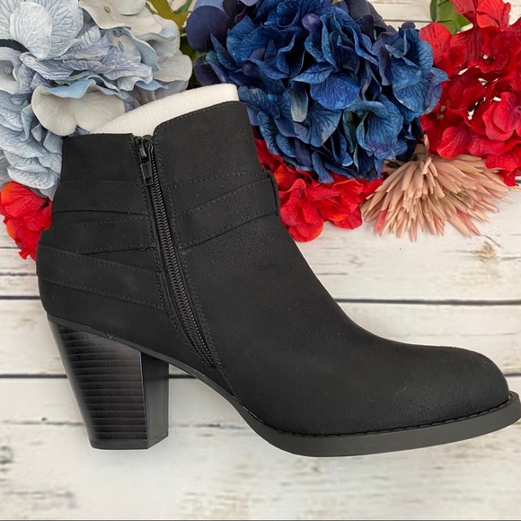 Black Bootie with Block Heel and Strappy Detail - Picture 10 of 16